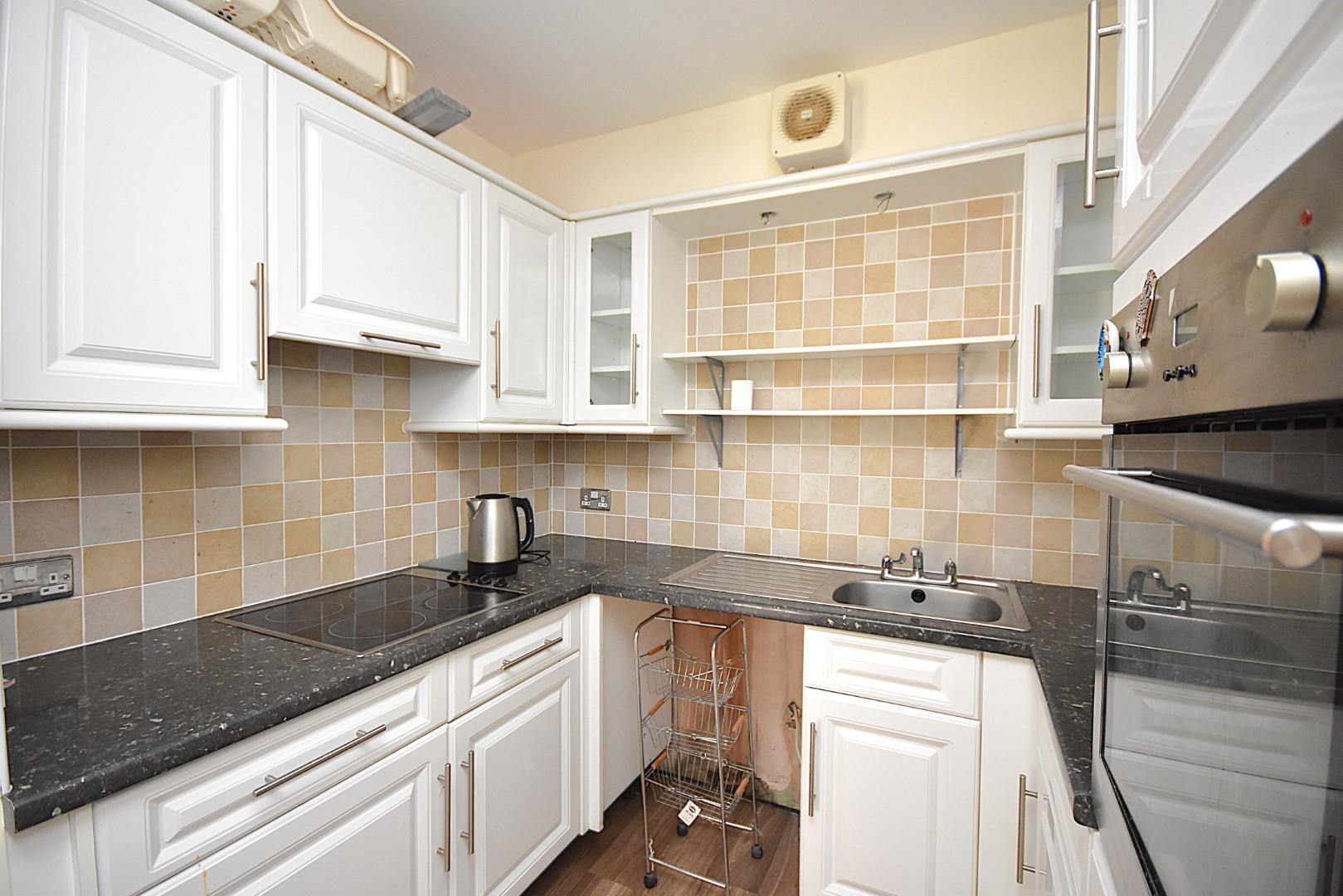 Willow Court, Clyne Common, Swansea, SA3 3JB